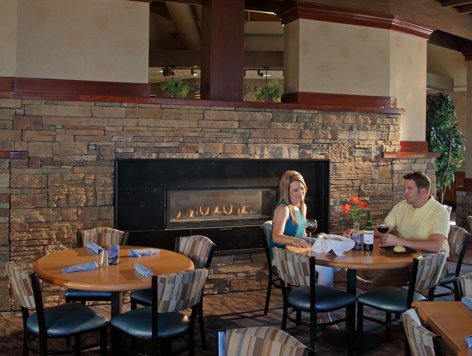 Are There Any Restaurants With A Fireplace Or Cozy Ambiance In Cleveland?